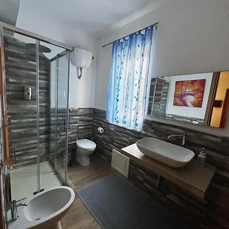 Beppo's Couette-café 3*